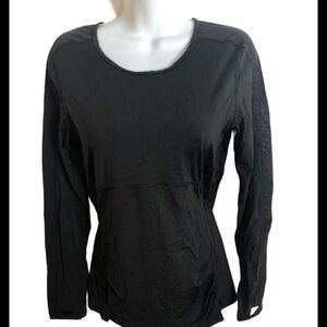 Athleta Fitted LS Black Scoop Neck Yoga Fitness Top Sz. M Thumb Holes Running